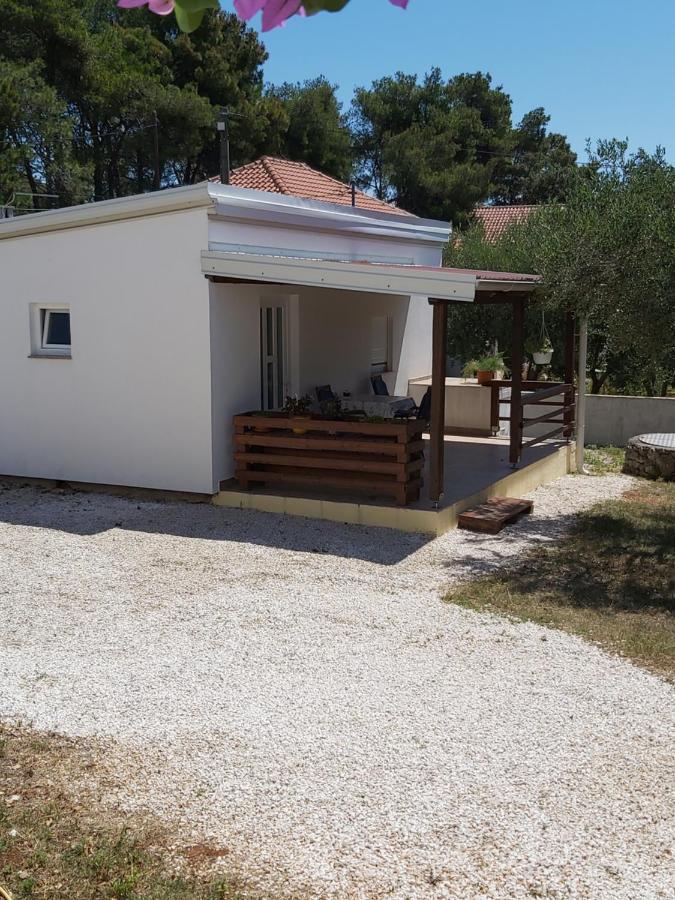Apartment Niko Вир Екстериор снимка