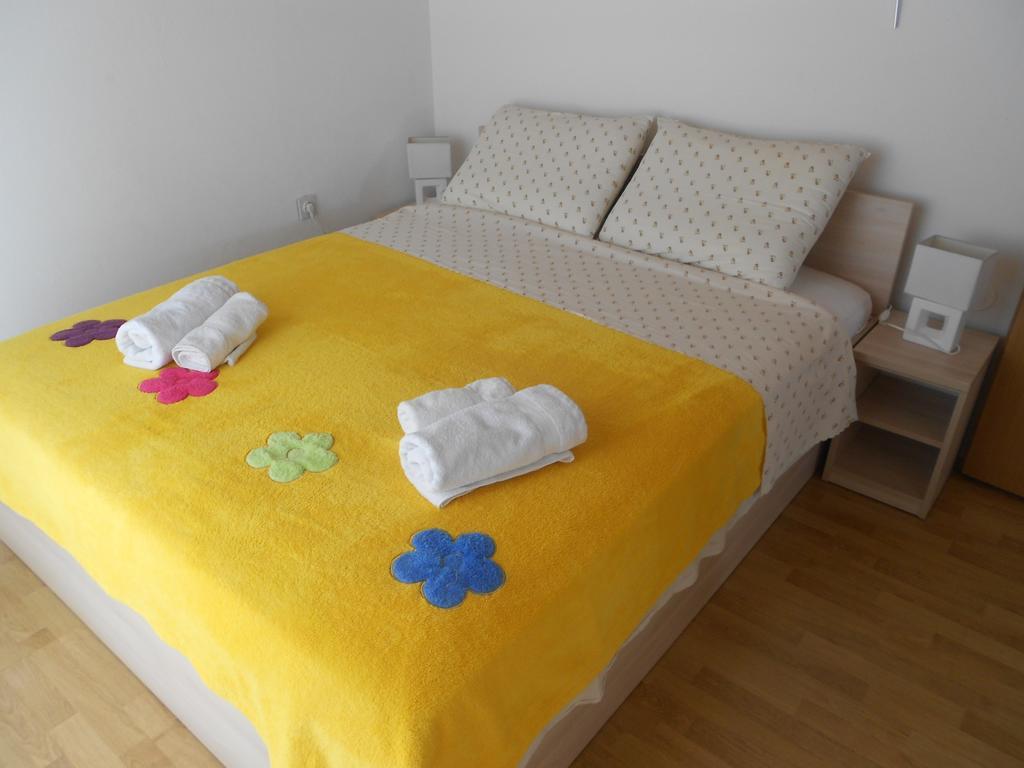 Apartment Niko Вир Екстериор снимка